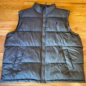 U.S. Polo Assn. Men’s XXL Gray Puffer Vest Coat